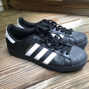 Adidas Superstar Sneakers